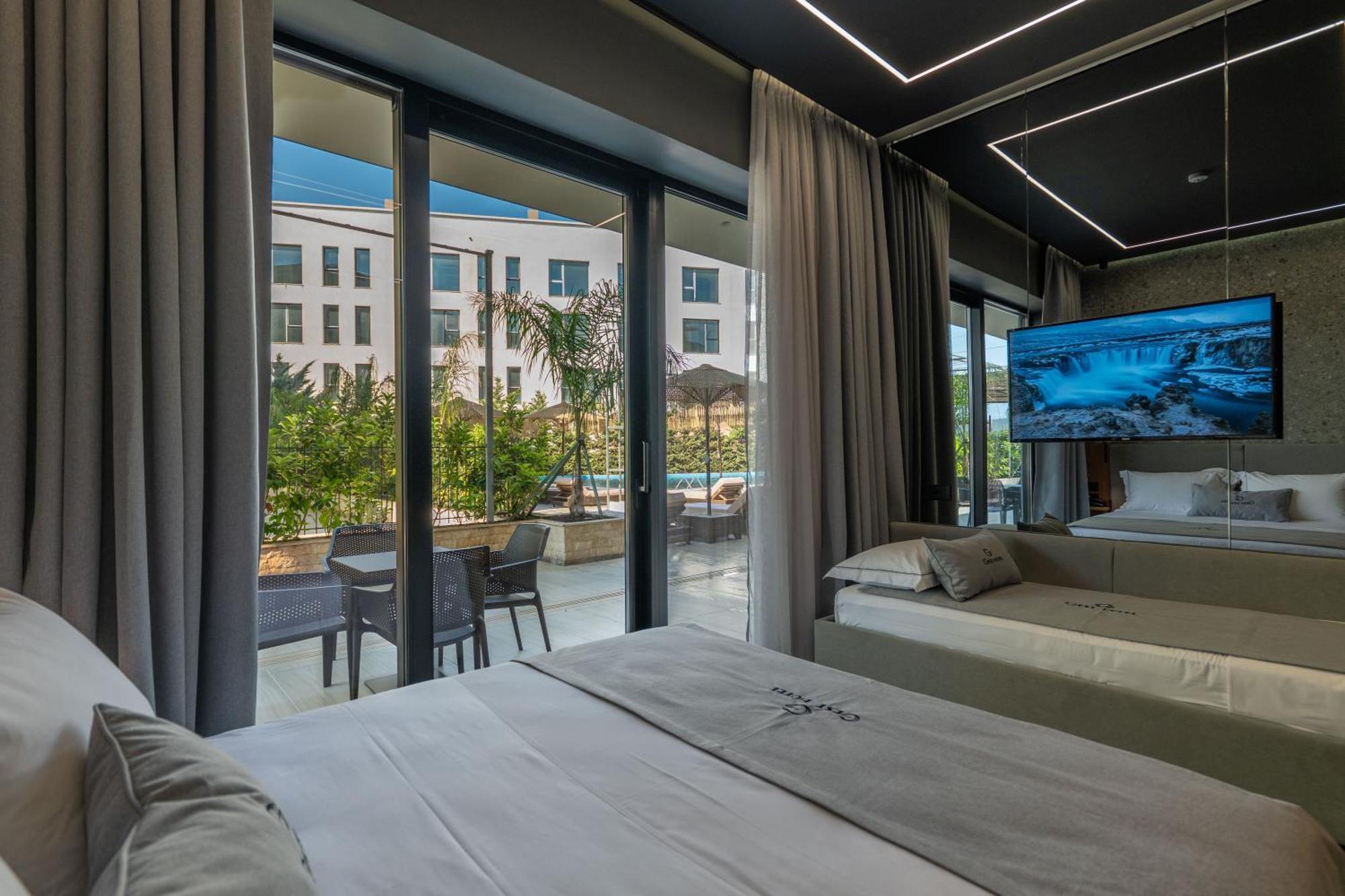 Gest Hotel Radhime Bagian luar foto